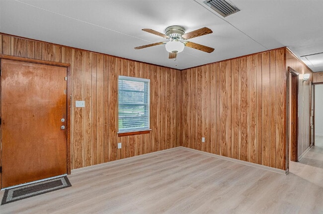 Building Photo - 1101 Shirley Ln