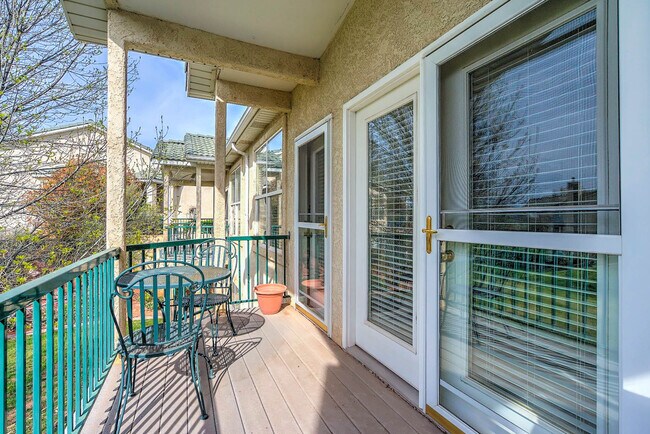 Building Photo - Fully Furnished Home. All Utilities Included!