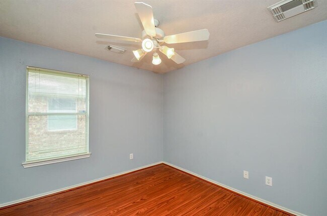 Building Photo - 10718 Acacia Forest tr
