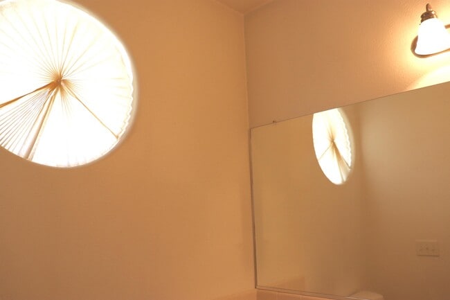 Building Photo - 2346 E Early Ave