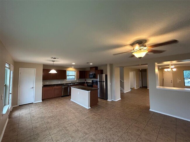Building Photo - 9001 Bird Brook Ln