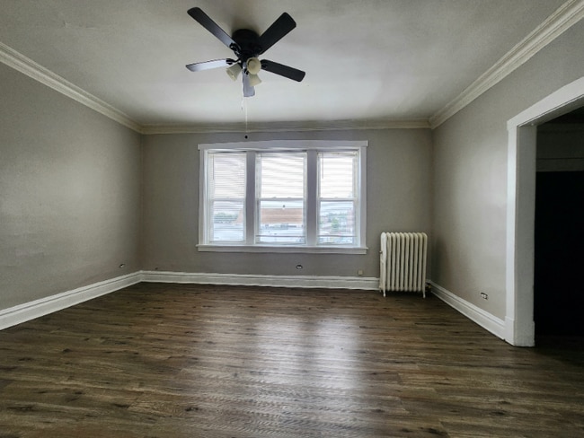 Building Photo - 7850 S Burnham Ave