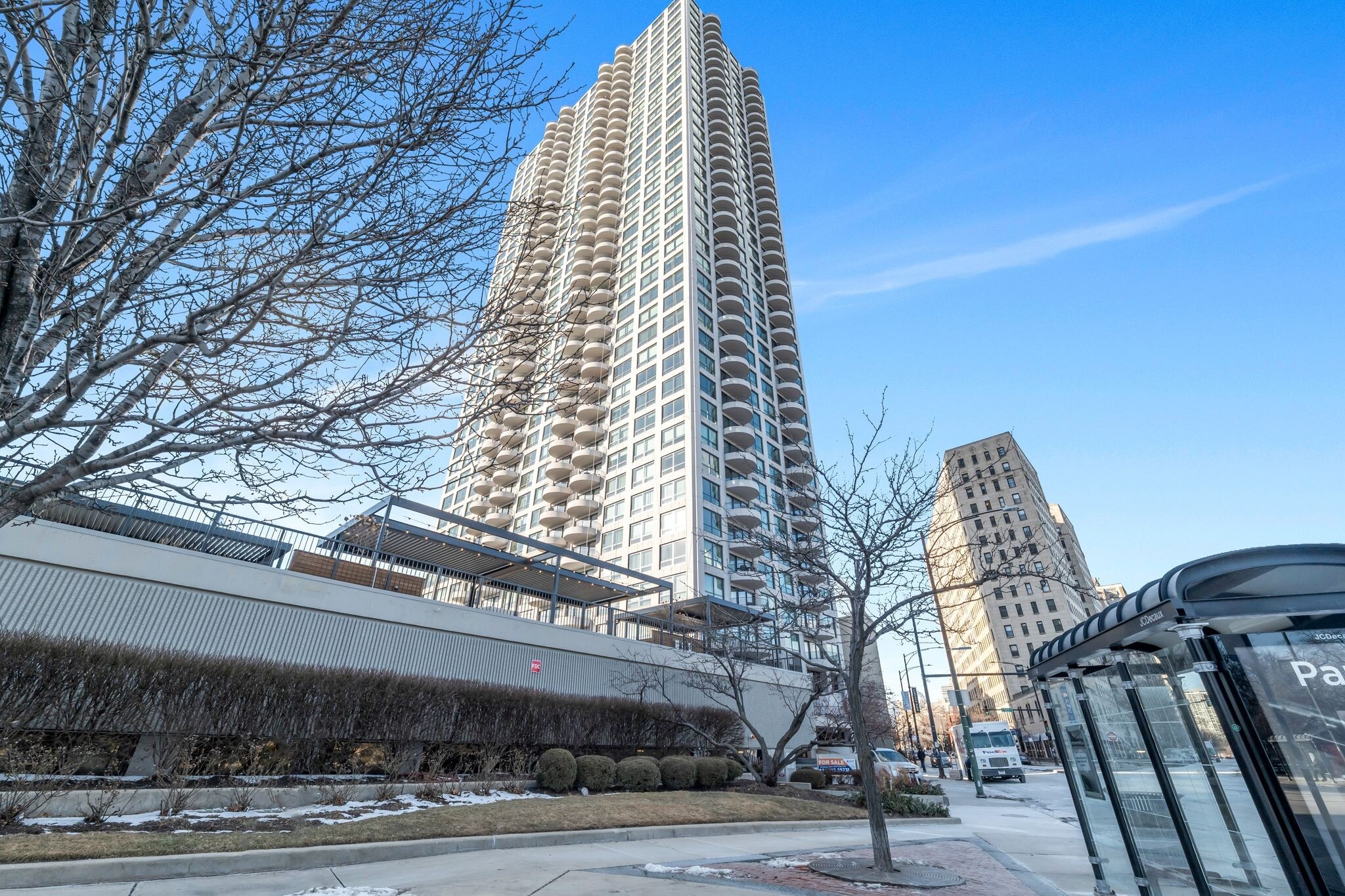 Building Photo - 2020 N Lincoln Park W