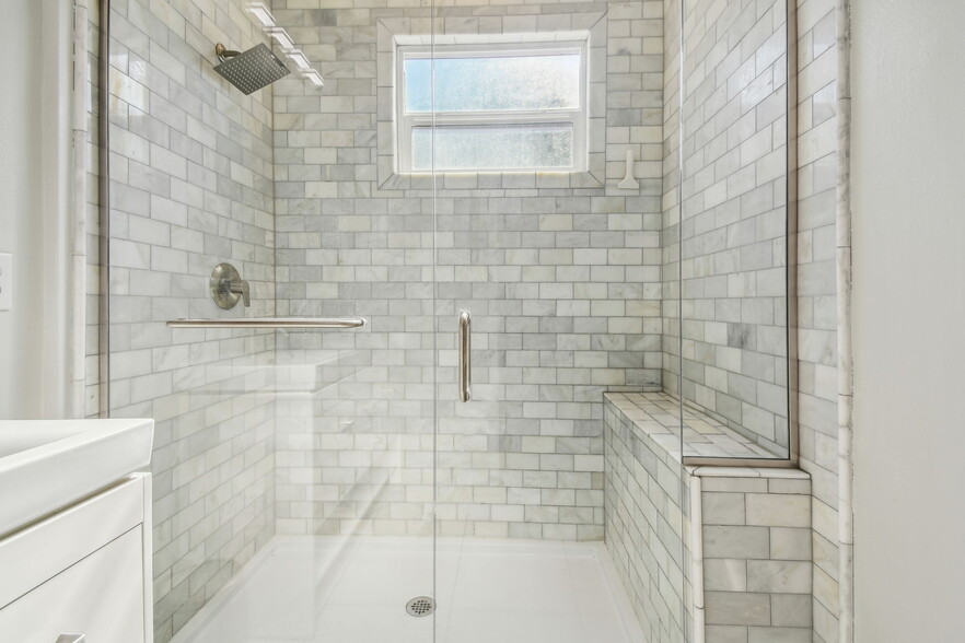 Building Photo - 720 S 22nd St