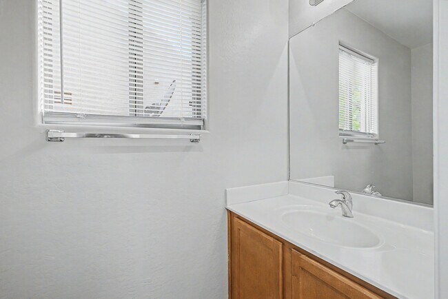 Building Photo - 15451 W Yucatan Dr