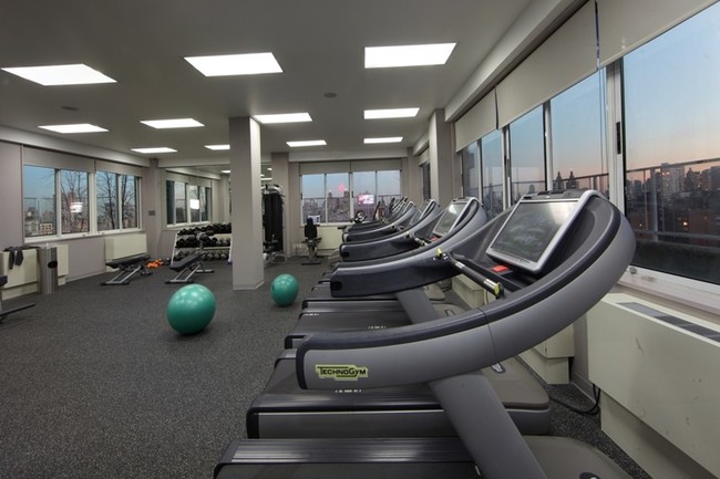 Building Photo - No Fee The Pinnacle of Upper West Side Liv...