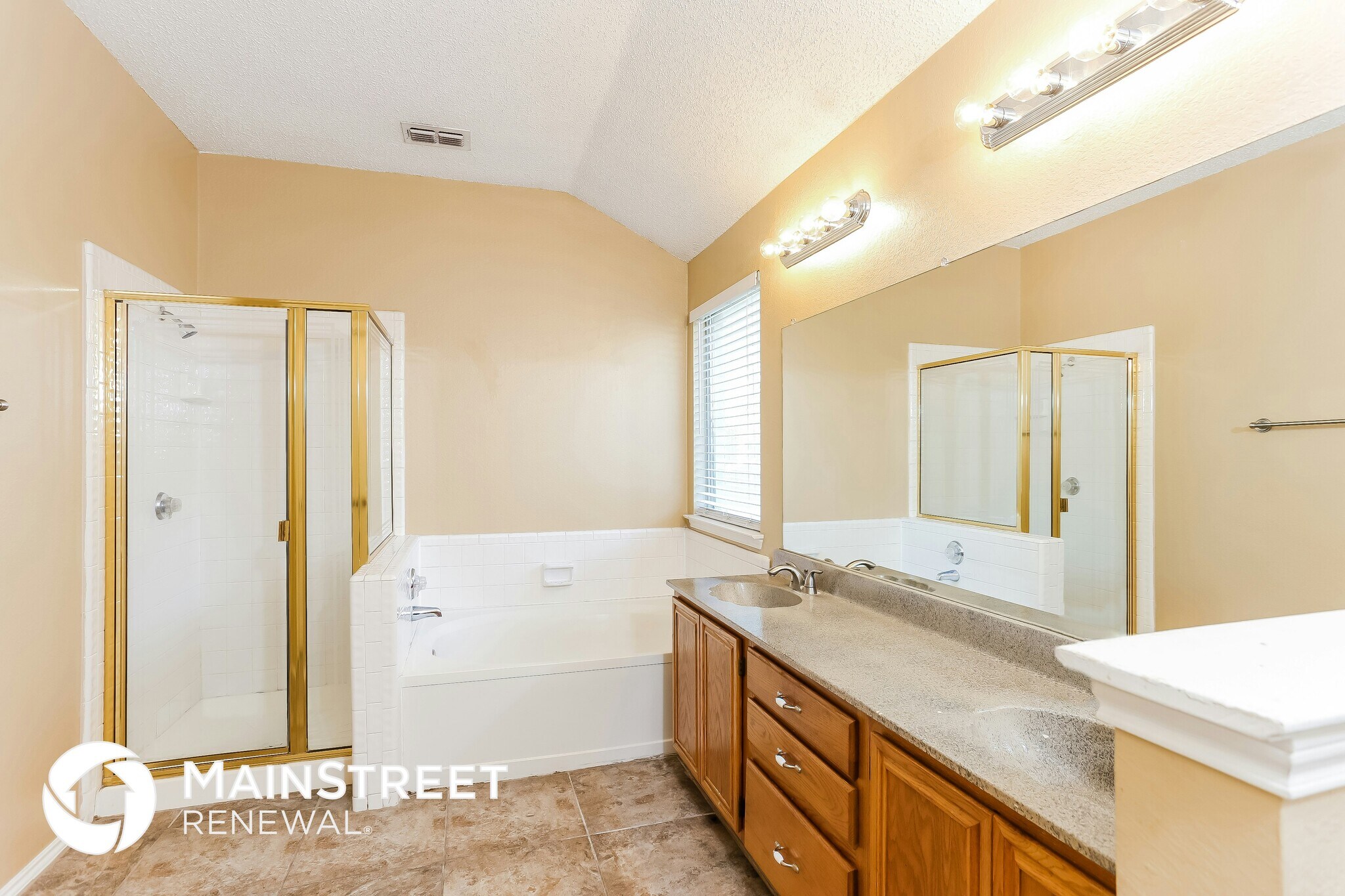 Building Photo - 2720 Clovermeadow Dr