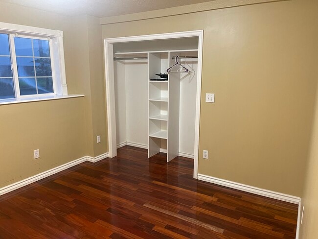 Building Photo - 572 W 6300 S