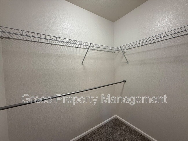 Building Photo - 9378 Garfield Way
