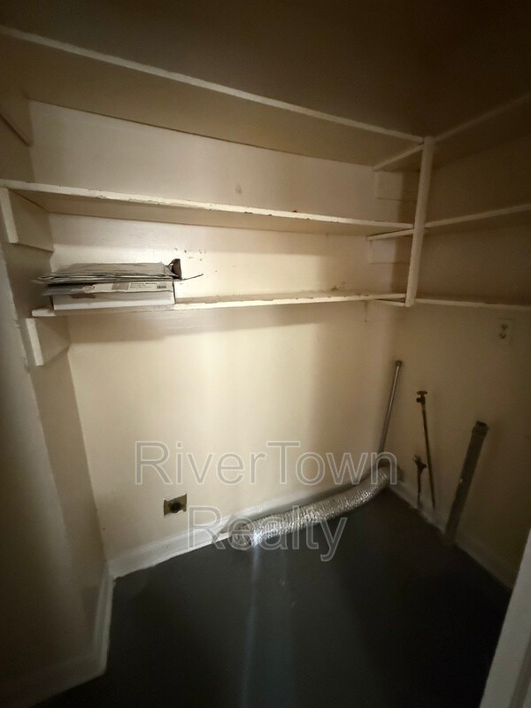 Building Photo - 3518 Hendricks Ave