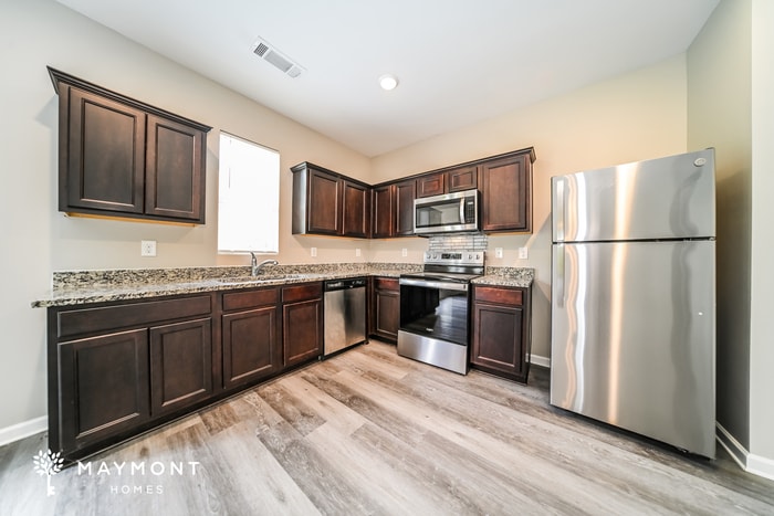 Building Photo - 1077 Cold Water Dr