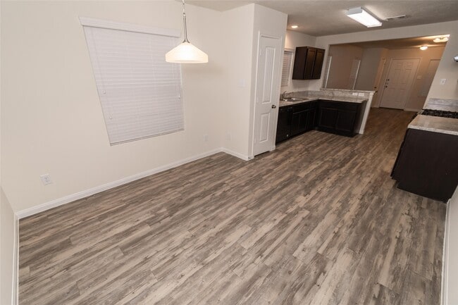 Building Photo - 16 Lavida Ct