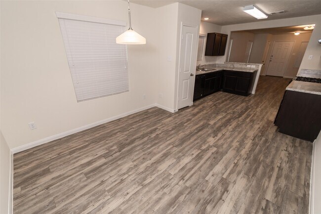 Building Photo - 27 Laguna Bend Dr