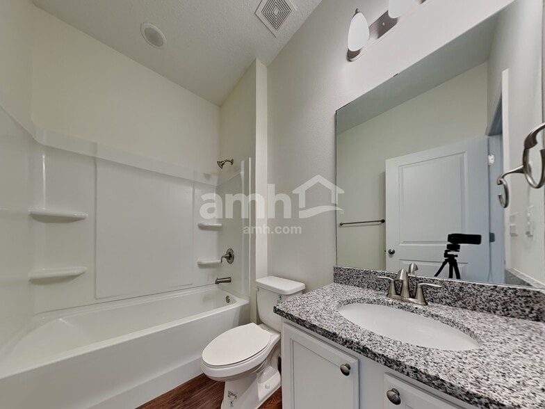 Building Photo - 2466 Ixora Ct