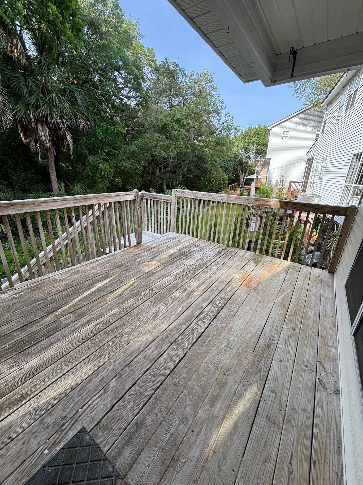 Building Photo - 1715 Crystal Lake Dr