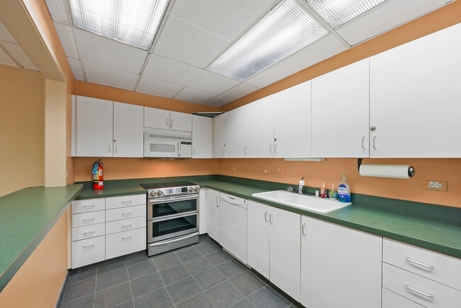 Building Photo - 405 N Wabash Ave