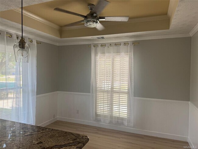 Building Photo - 810 Carter Rd