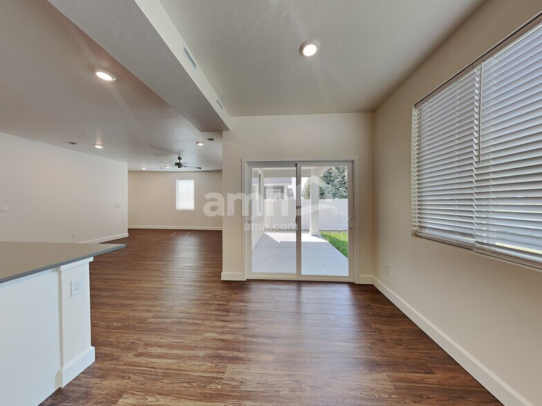 Building Photo - 5078 W White Ash Ct