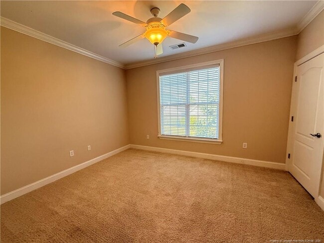 Building Photo - 185 Gallery Dr