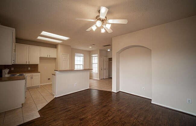 Building Photo - 13103 Peppergate Ln