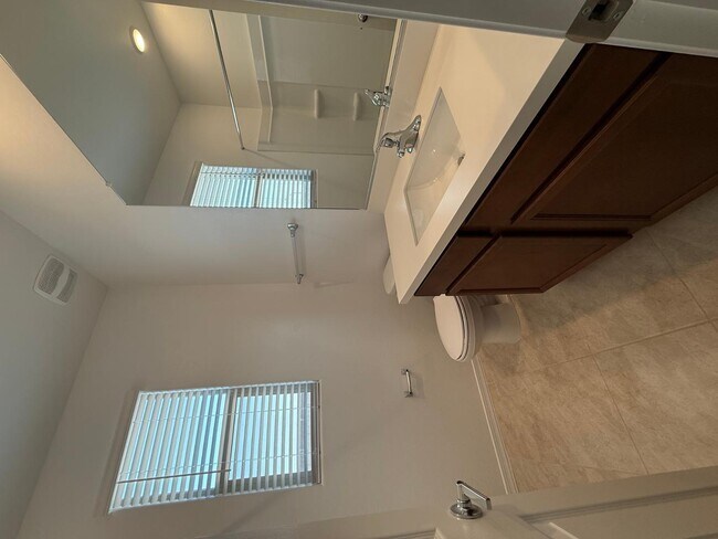 Building Photo - 24245 W Raymond St