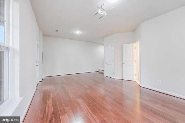 Building Photo - 25367 Wakestone Park Terrace