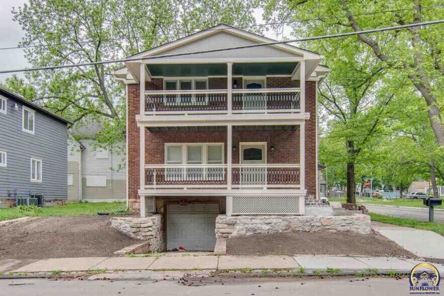 Building Photo - 1301 SW Clay St