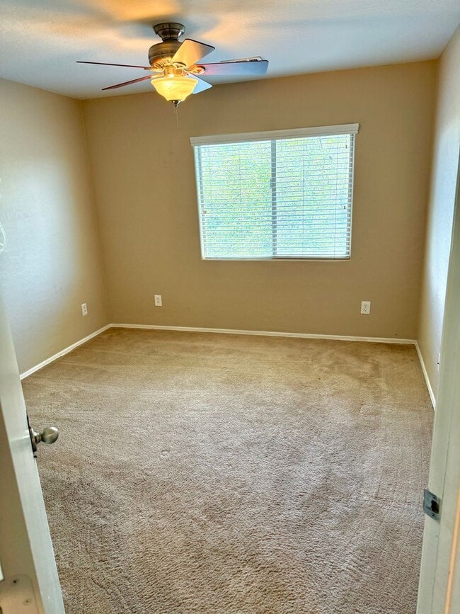 Building Photo - Mountain Edge home for RENT