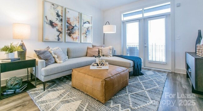 Building Photo - 145 New Bern St