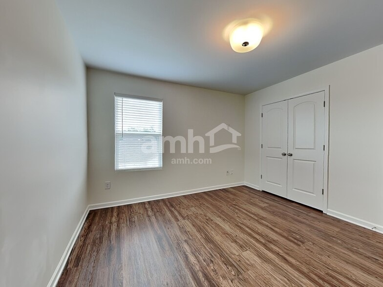 Building Photo - 5705 Oakgate Dr