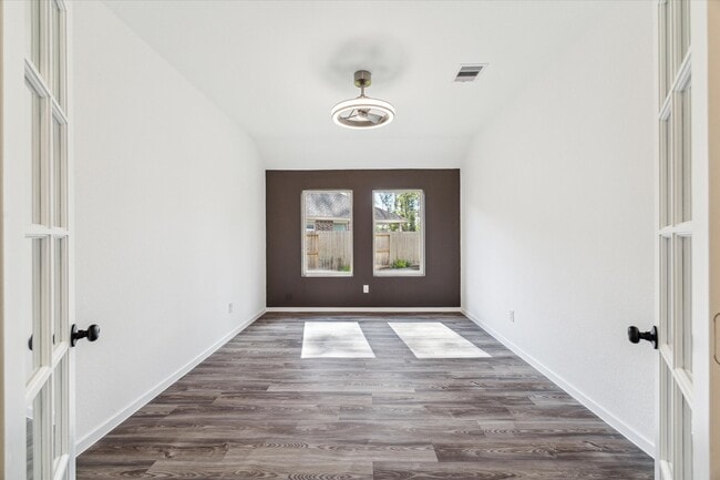 Building Photo - 8206 Boundary Waters Dr