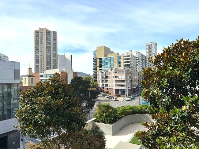 Building Photo - 1 Daniel Burnham Ct