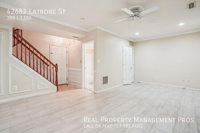 Building Photo - 42687 Latrobe St