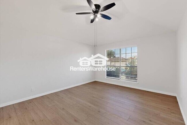 Building Photo - Completely Refreshed Rowlett Home