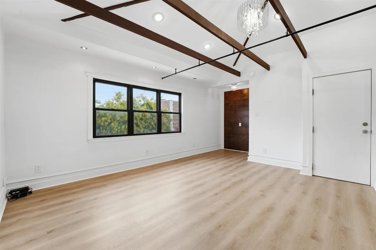 Building Photo - 89 Stuyvesant Ave