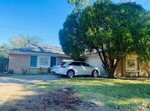 Building Photo - 816 Firestone Ln