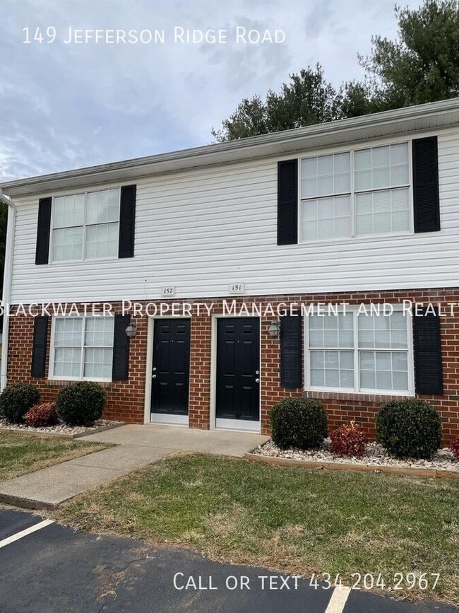 Primary Photo - 149 Jefferson Ridge Rd