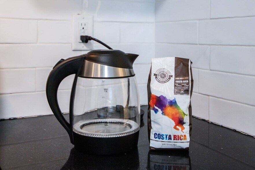 Building Photo - 1806 Washington Way