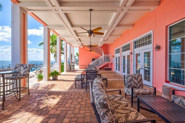 Building Photo - 5245 Coquina Key Dr SE