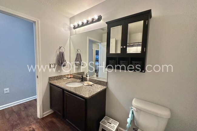 Building Photo - 4/2 in Redstone Subdivision!! AVAILABLE 10...