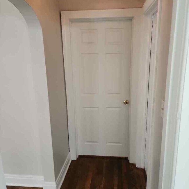 Building Photo - 936 Camden Ave