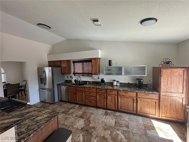 Building Photo - 7980 Rye Canyon Dr