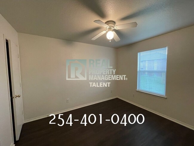 Building Photo - 5712 Redstone Dr