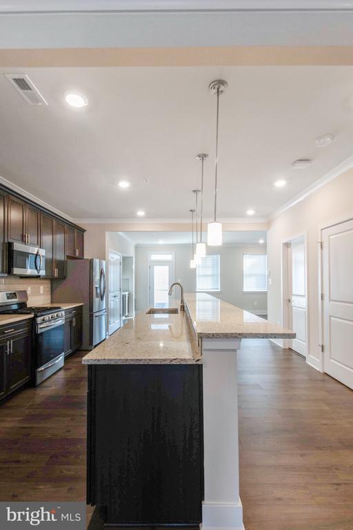 Building Photo - 7960 -B Potter Pl