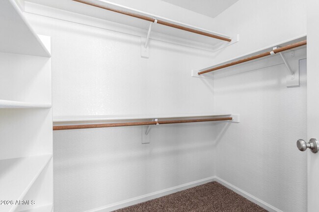 Building Photo - 6121 E Saddleback St