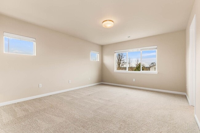 Building Photo - 25800 203rd Ave SE