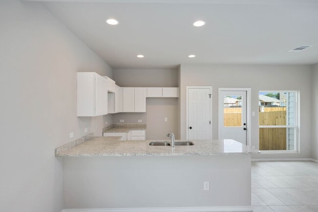 Building Photo - 8611 Valentina Wy