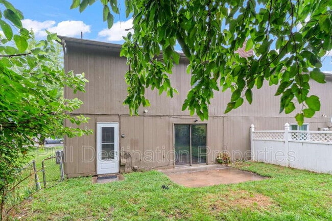Building Photo - 16107 W 141st Terrace