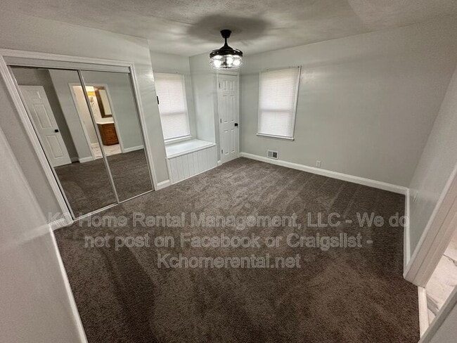 Building Photo - 5016 Norwood Ave