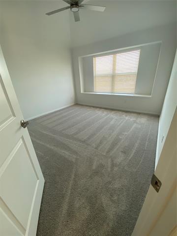 Building Photo - 404 Sparrow Dr